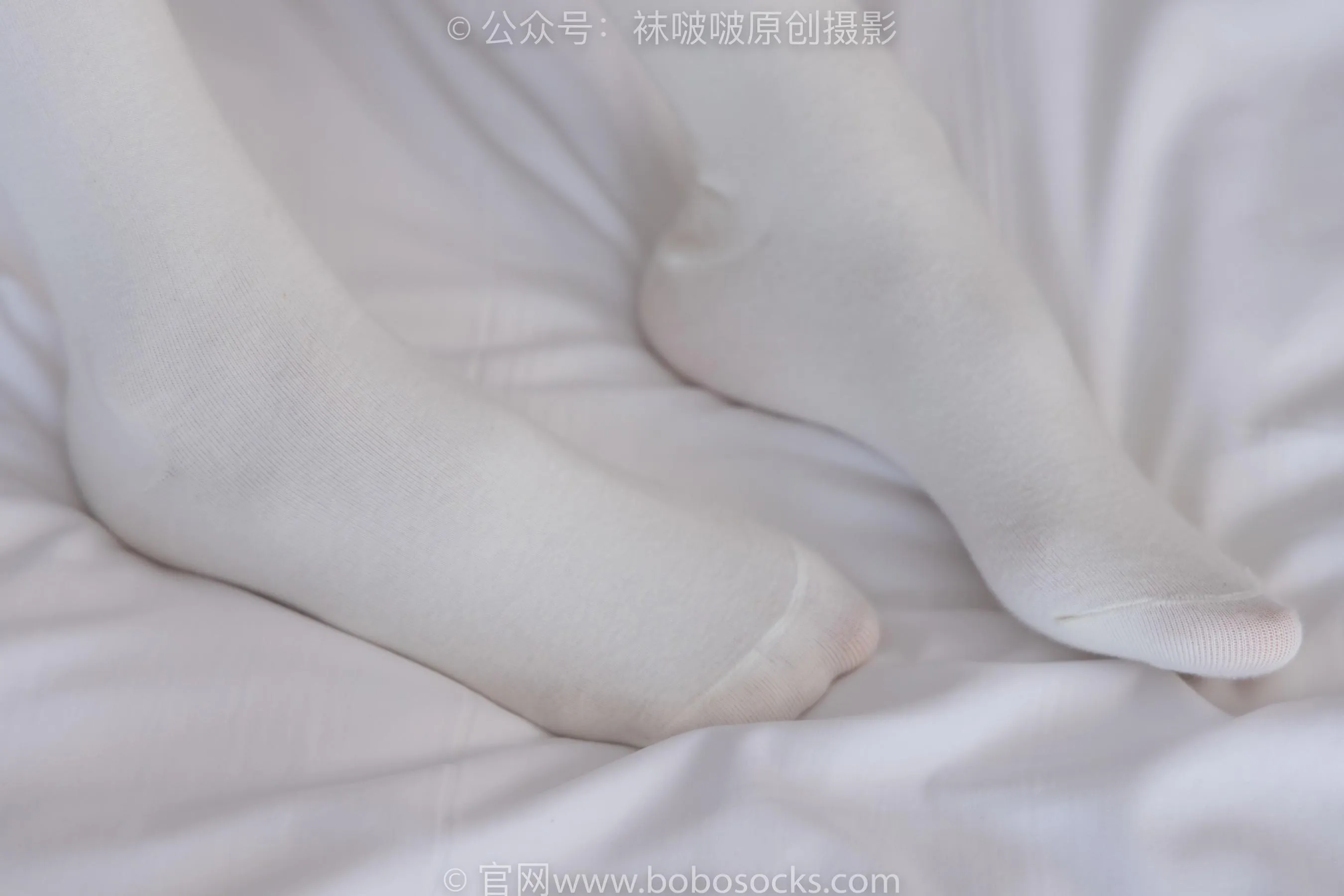[BoBoSocks袜啵啵]NO.229 稚予-板鞋、皮鞋、两双大腿袜 [68P]插图1